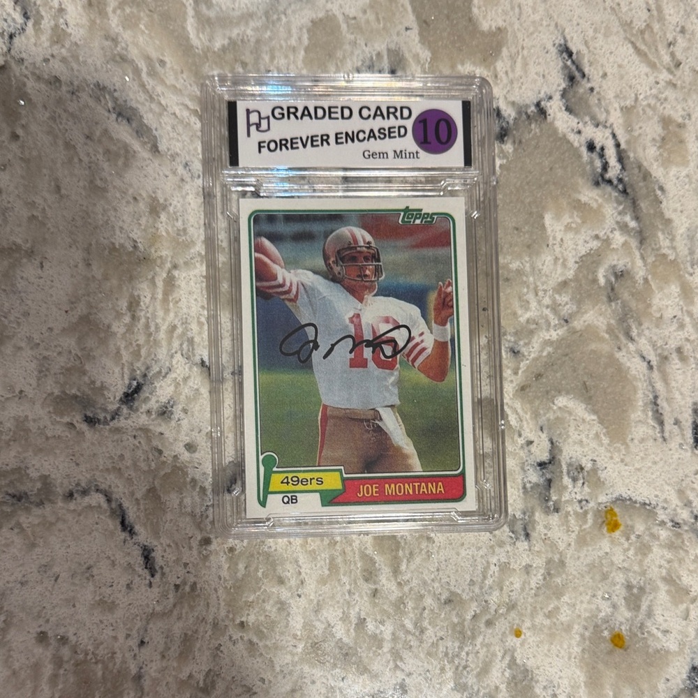 Joe Montana Graded Football Card